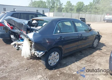 2003 Honda Accord 2.4 Lx z USA, uszkodzony, nr VIN 1HGCM56353A046164